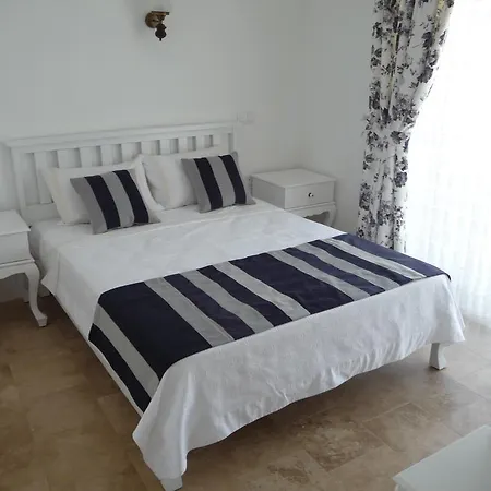 Gazde/Camere de închiriat Yelken *