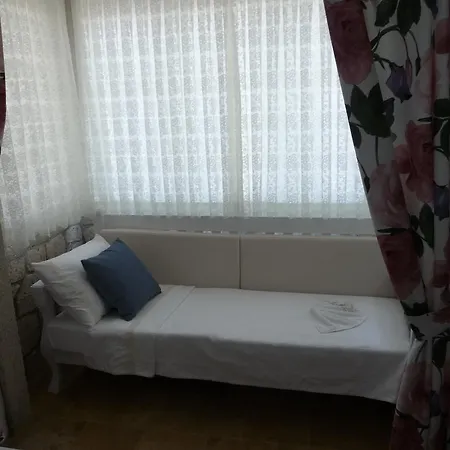 Yelken Gazde/Camere de închiriat *